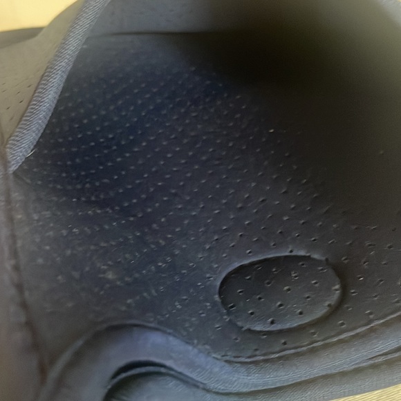 Ah-dorned Vegan Navy Blue Crossbody Messenger Bag with Red & Blue Guitar Strap - Picture 6 of 8